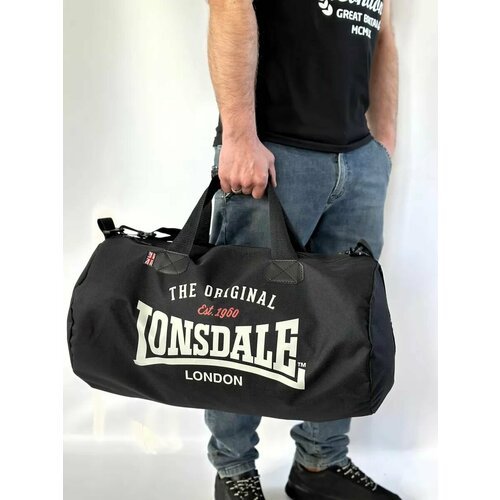 Купить Сумка спортивная LONSDALE 416279, 28х28, черный
Эта сумка - бочка Lonsdale идеал...
