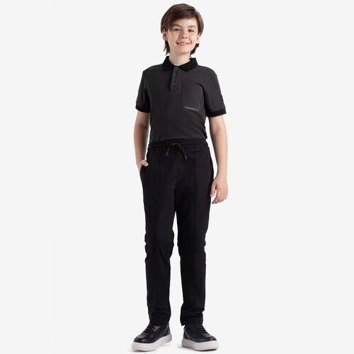 Купить Брюки Kapika, размер 152, черный
Школьные брюки выполнены из плотного хлопка чер...