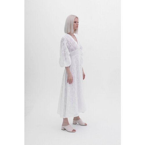 Купить Платье Pepen, размер XS, белый
Платье из ткани "Деворе" - исключительное сочетан...