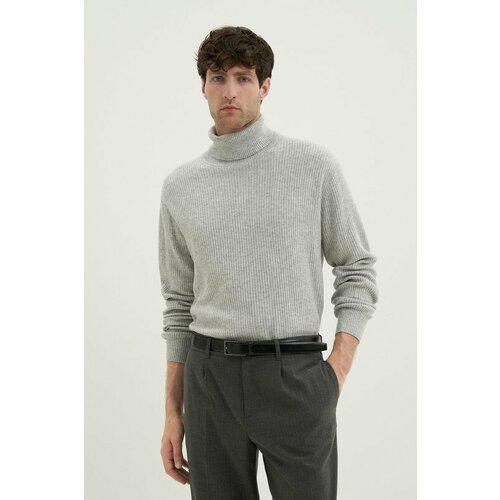 Купить Джемпер FINN FLARE, размер 2XL(188-112-102), серый
Базовый мужской свитер с воро...