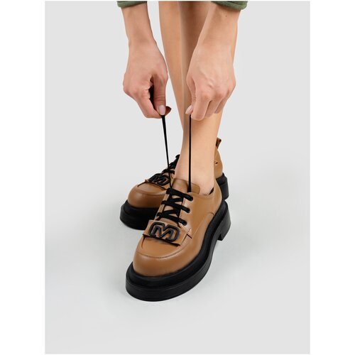 Купить Ботинки оксфорды Reversal, размер 37, коричневый
Ботинки женские на шнуровке ста...
