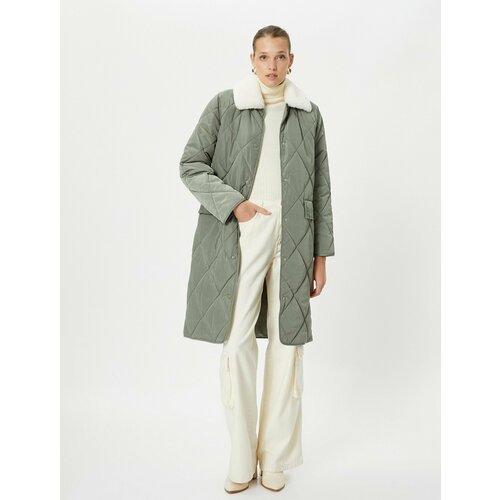 Купить Куртка KOTON, размер 42, хаки
Koton - это турецкий бренд одежды, который предлаг...