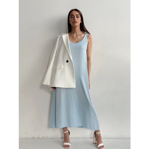 Купить Сарафан AZU_Brand, размер 42, голубой
Свободное платье- это базовая вещь, идеаль...