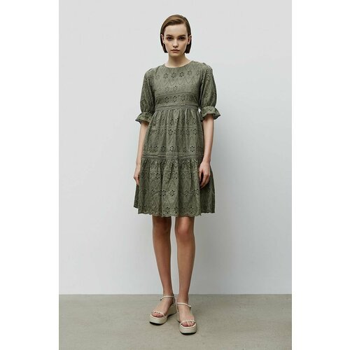 Купить Платье Baon, размер 48, зеленый
Легкое летнее платье из хлопкового шитья заняло...
