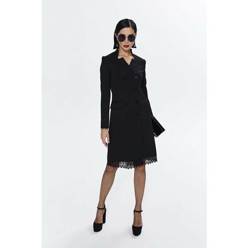 Купить Платье Larro, размер 40, черный
Двубортное платье-пиджак выполнено из костюмной...