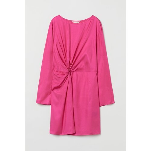 Купить Платье H&M, размер 42, розовый
Платье H&M - это стильный и элегантный выбор для...