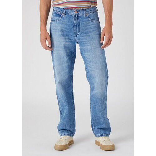 Купить Джинсы Wrangler, размер 36/34, синий
Мужские джинсы прямого кроя с потертостями....