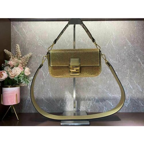 Купить Сумка , золотой
Элегантная и стильная сумка - идеальный выбор для тех, кто ценит...