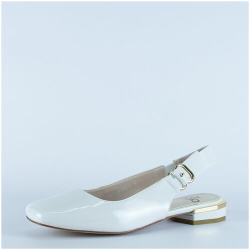 Купить Босоножки MADELLA, размер 38, белый
Туфли женские популярного бренда MADELLA. Ве...