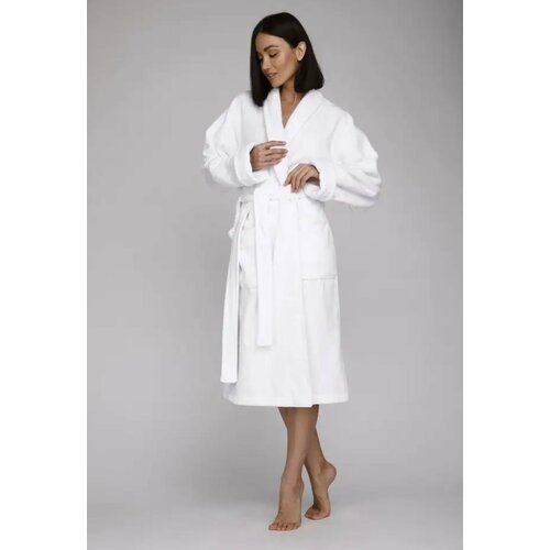 Купить Халат , размер XL
Нежный плюшевый женский халат порадует вас отличным качеством...