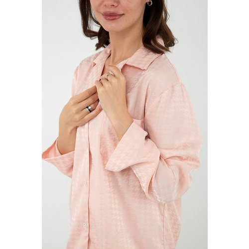 Купить Пижама , размер 42/50, розовый
Шелковая пижама со штанами палаццо и рубашкой - э...