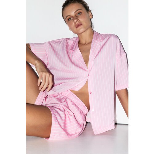 Купить Блуза Befree, размер XS, розовый
- Блузка домашняя атласная с принтом. Домашняя...