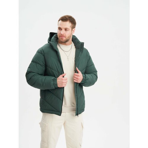 Купить Ветровка , размер S
Мужская куртка - универсальная, трендовая и одновременно про...