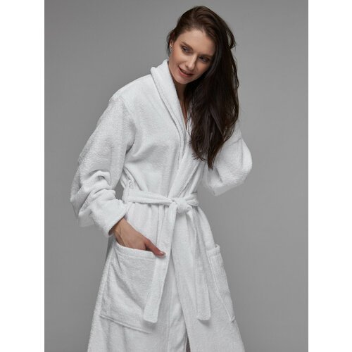 Купить Халат SENIY, размер 54/56, белый
Женский махровый халат без капюшона изготовлен...