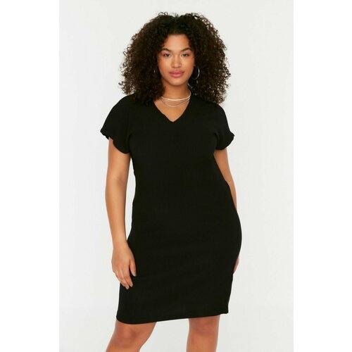 Купить Платье TRENDYOL, размер 54, черный
Черное вязанное платье в V- образным вырезом...