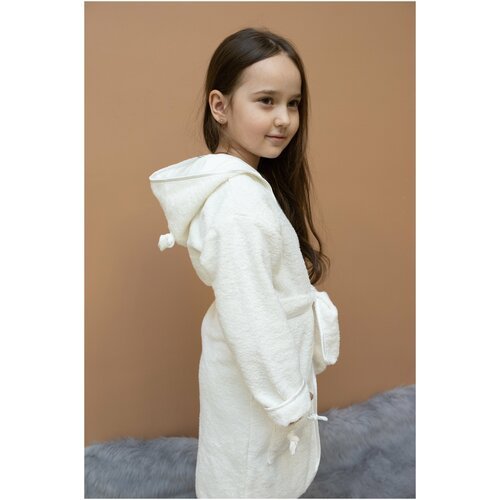 Купить Халат BabyLuna, размер 104–110, белый
Мягкий махровый банный халат с капюшоном....