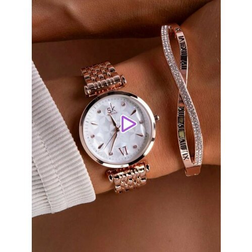 Купить Наручные часы, золотой
Стильные женские часы бренда Sk позволят выглядеть на мил...