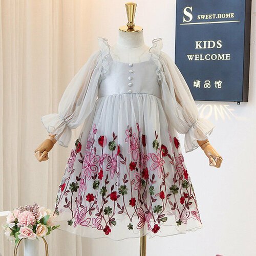 Купить Платье, размер 130, серый
Платье нарядное для девочки с вышивкой новое, легкое и...
