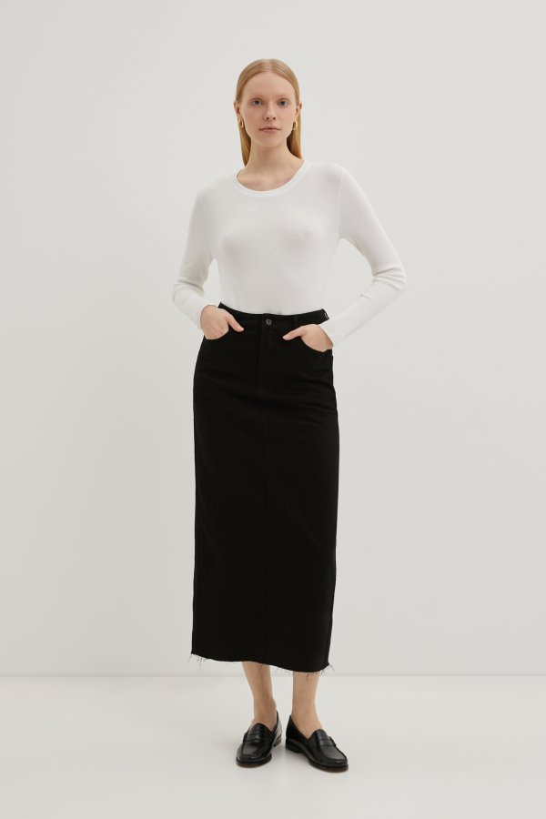 Купить Джинсовая юбка-карандаш
Новая коллекция уже на сайте! Порадуйте себя новыми обра...