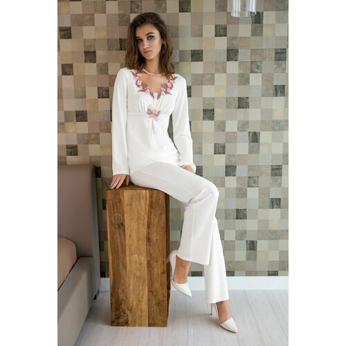 Купить Пижама Lunaretta, размер M, белый
Удобная и очень женственная пижама с длинными...