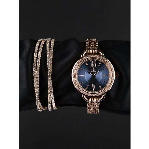 Купить Наручные часы, золотой
Изысканный подарочный комплект включает в себя женские на...