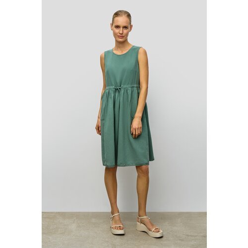 Купить Платье Baon, размер L, зеленый
Идеальный наряд для жаркого лета - платье без рук...