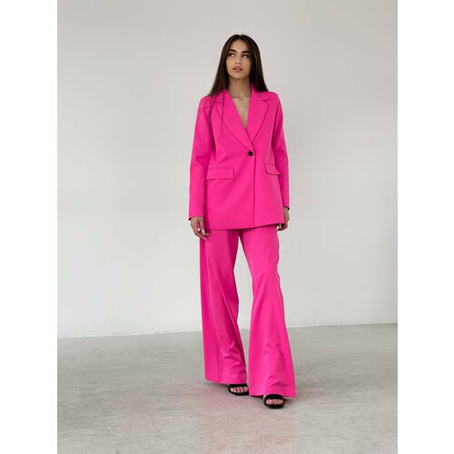 Купить Костюм Blazer, размер 42, розовый
Лаконичный костюм с широкими брюками и пиджако...