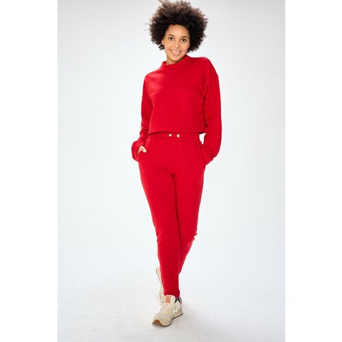 Купить Костюм SHERNI 1.1.1 , размер L , красный
Женский трикотажный костюм-двойка от SH...