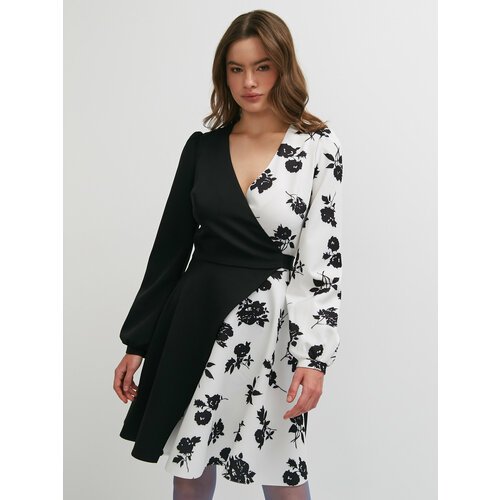 Купить Сарафан Vittoria Vicci, размер XL, черный, бежевый
Платье женское выполнено из т...