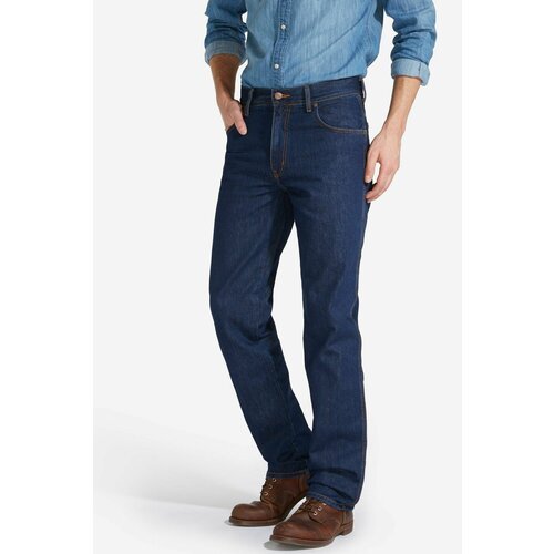Купить Джинсы Wrangler, размер W42/L36
Классические пятикарманные мужские джинсы Wrangl...
