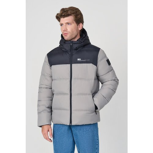 Купить Куртка Baon, размер XL, серый, черный
Тёплая куртка в двухцветном дизайне - ориг...