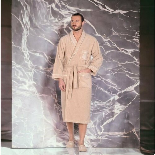Купить Халат Maison D'or, размер S, бежевый
Классический мужской халат ведущего турецко...
