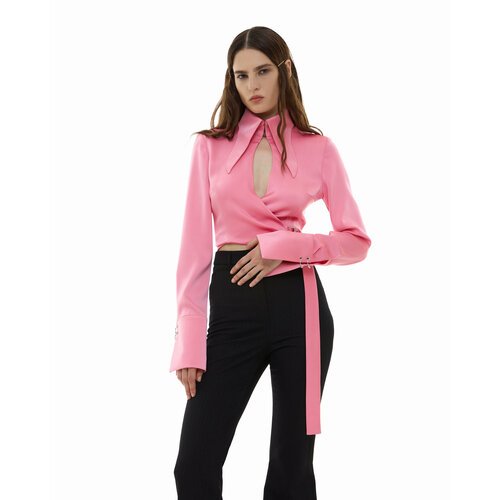 Купить Блуза Sorelle, размер XS, розовый
Атласная блузка на запах с глубоким вырезом и...