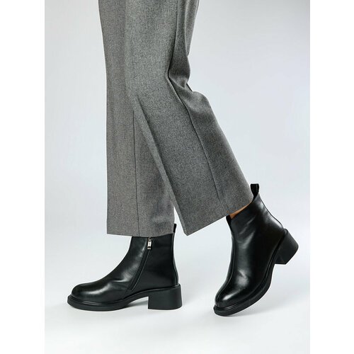 Купить Ботинки Lauf!, размер 37, черный
Ботинки женские кожаные до щиколотки зимние уте...