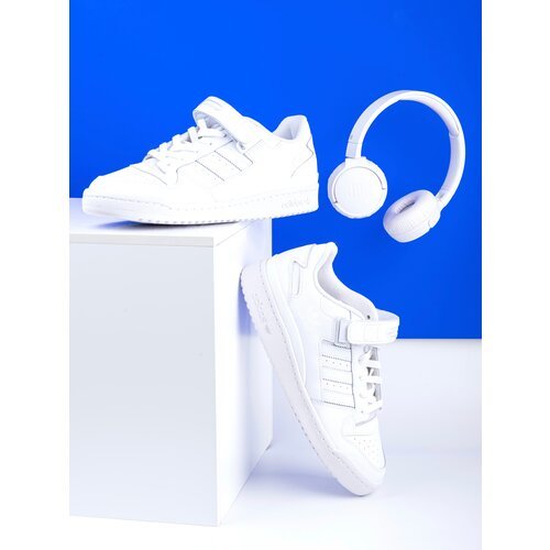 Купить Кроссовки adidas Originals, размер 42 RU, белый
Эта пара классических кроссовок...