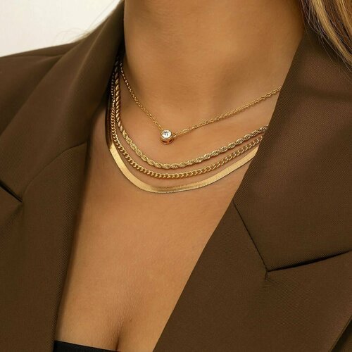 Купить Колье WIEKK, золотой
Ожерелье из 4 цепочек - это женское украшение, которое доба...