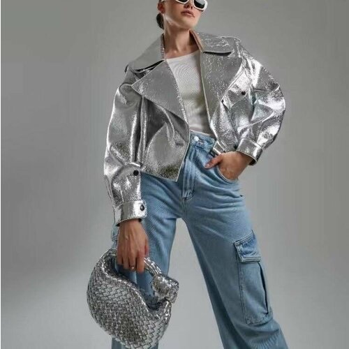 Купить Анорак Prima Woman, размер L, металлик
Куртка с воротником с отворотом и длинным...