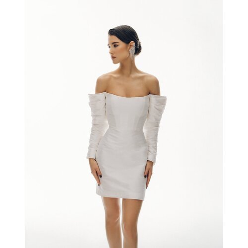 Купить Свадебное платье , размер 42, экрю
Название: Корсетное платье с открытыми плечам...