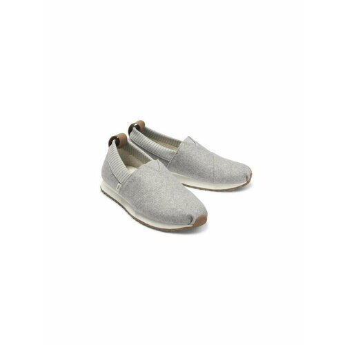 Купить Слипоны TOMS Alpargata Resident, размер 6(36,5), серый
TOMS — это бренд обуви, р...