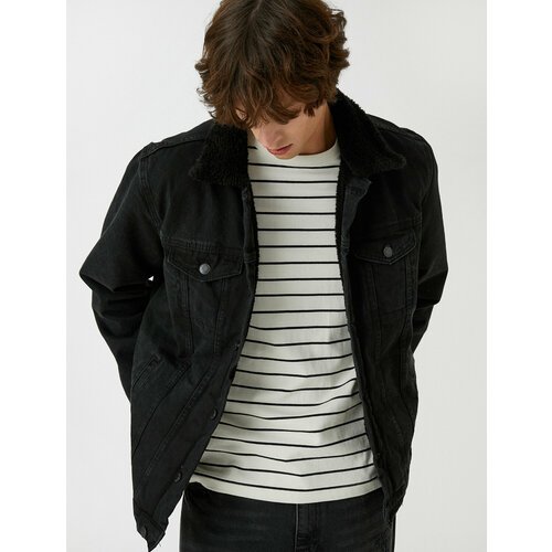 Купить Джинсовая куртка KOTON, размер L, черный
Koton - это турецкий бренд одежды, кото...