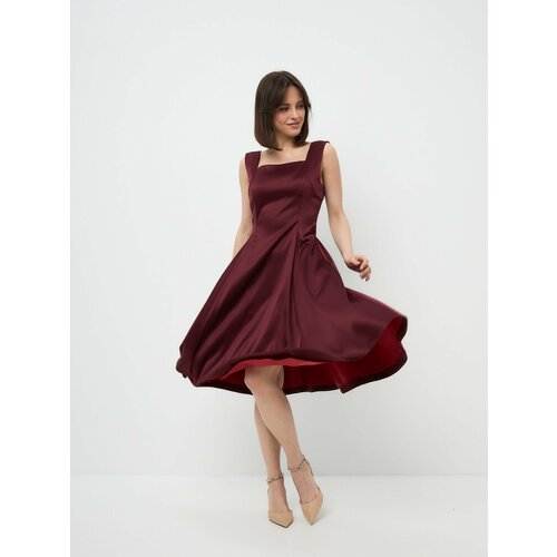 Купить Сарафан размер XS, бордовый
Представляем вам наше потрясающее платье Тиффани. В...