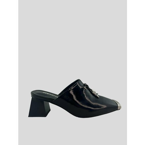 Купить Сабо , размер 39, черный
Женские сабо черного цвета - это модные и стильные обув...