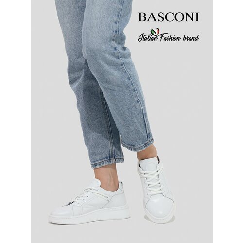 Купить Кеды BASCONI, полнота 6, размер 40, белый
Удобные легкие кеды кожаные от бренда...
