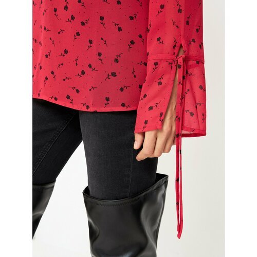Купить Блуза Concept club, размер L, красный
Лёгкая и летящая женская рубашка с принтом...
