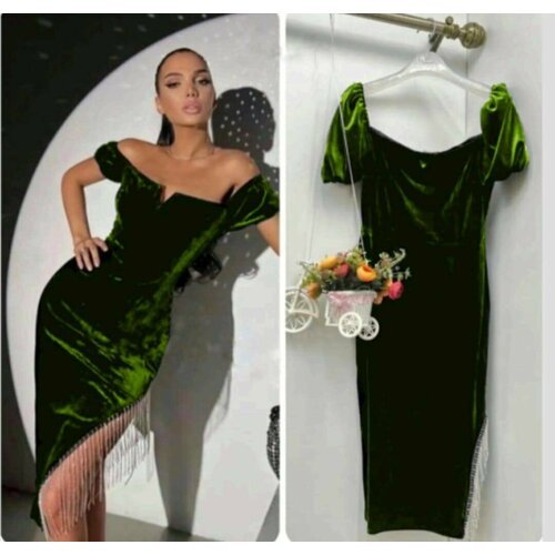 Купить Платье размер 44, зеленый
Платье велюровое новогоднее - это не просто наряд, это...