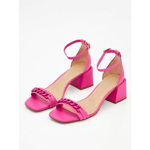Купить Босоножки Respect, размер 35, фуксия, розовый
Летняя обувь — элегантное решение...