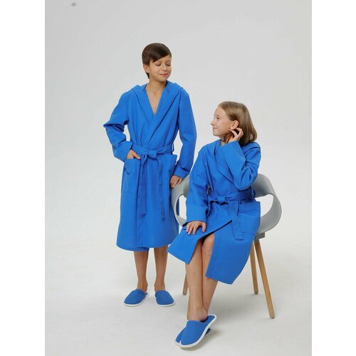 Купить Халат РОСХАЛАТ, размер 152-158, синий
Уютный подростковый вафельный халат с капю...