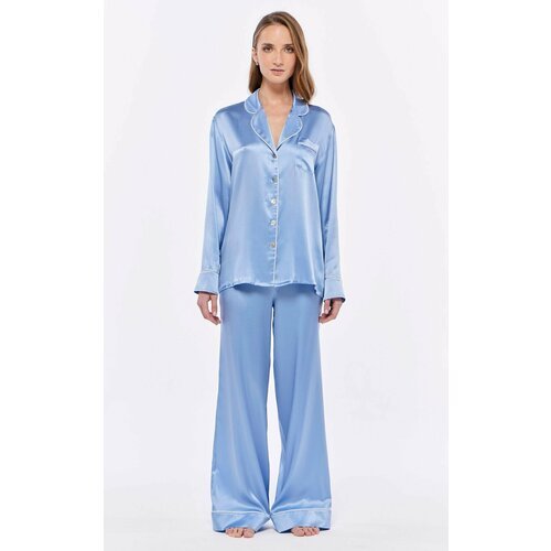 Купить Пижама MAISON LOVERS, размер M, голубой
Пижамный комплект: жакет с поясом и широ...