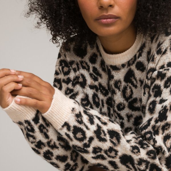 Купить Пуловер с круглым вырезом и леопардовым принтом XL другие
Этот пуловер позволяет...