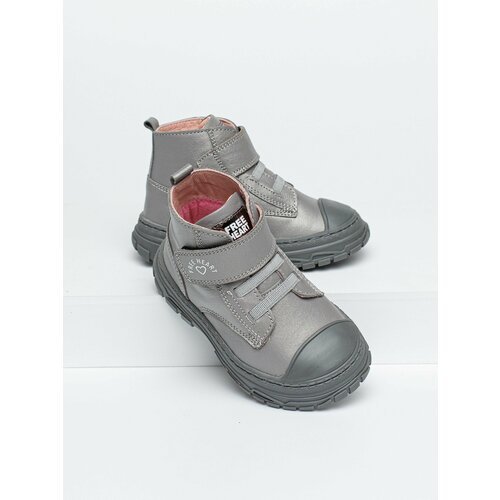 Купить Ботинки Tikar, размер 25, серебряный
Представляем обувь российского бренда Tikar...